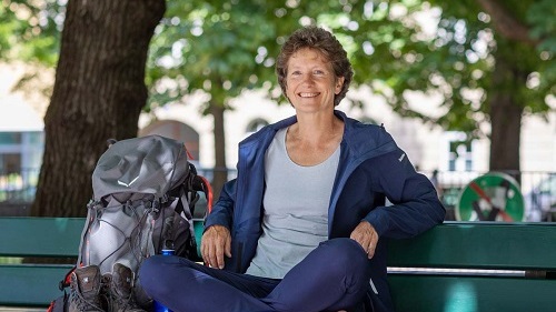 Kerstin Pfeifer mit Wanderrucksack