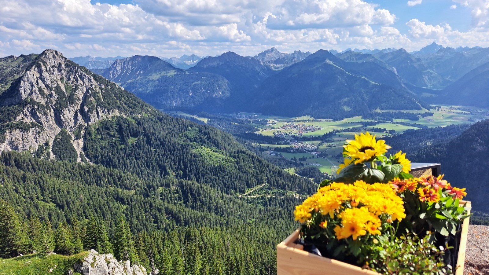 Tannheimer Berge: Aussicht Bad Kissinger Hütte