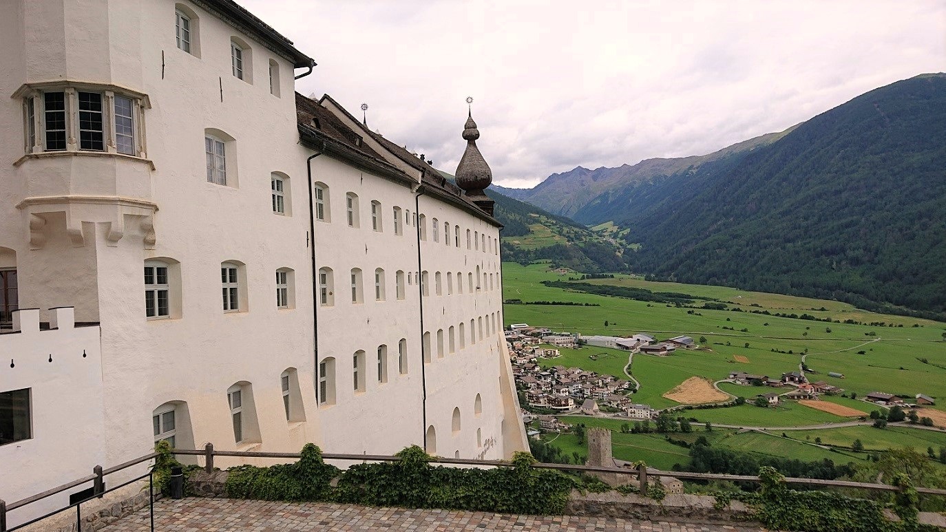 Burg im Vinschgau
