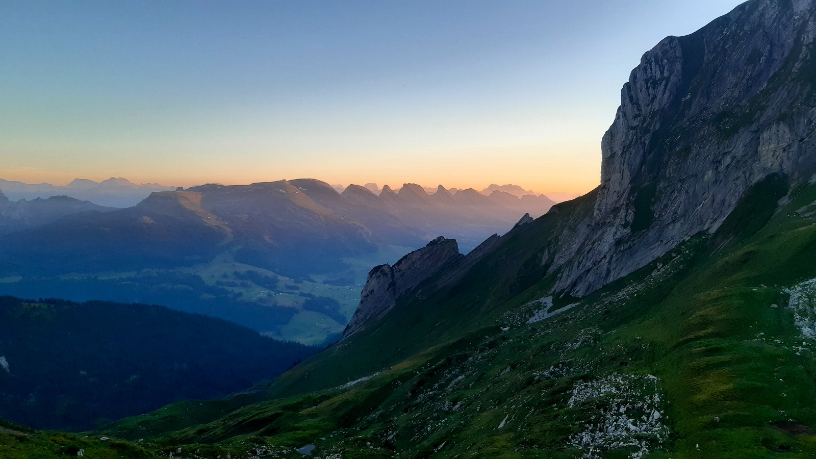 Alpenüberquerung nahe Zwinglipasshütte