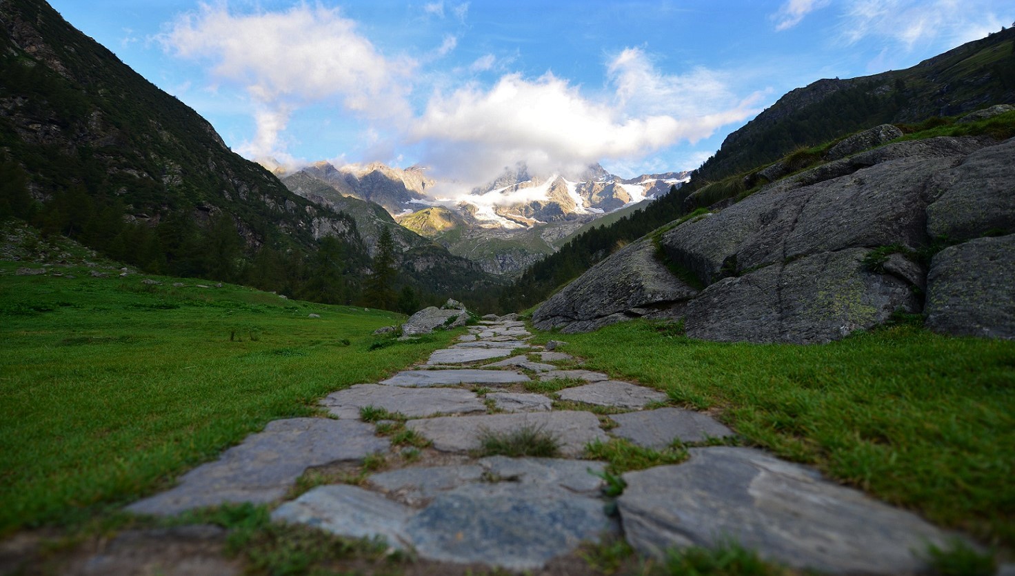 Wals­er­weg IV — Alpen­über­que­rung in 4 Etappen