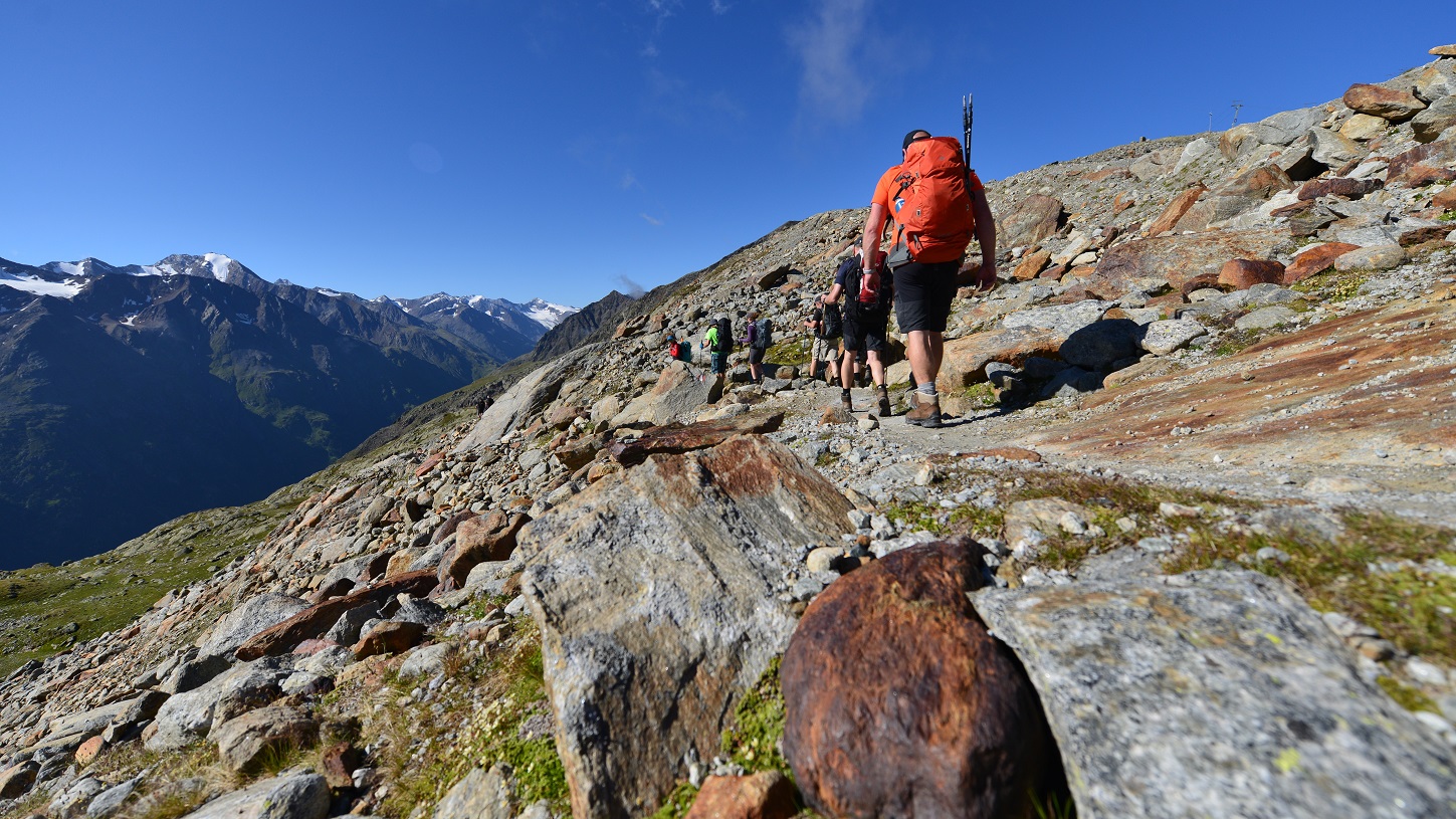 Wanderer auf der Alpenüberquerung