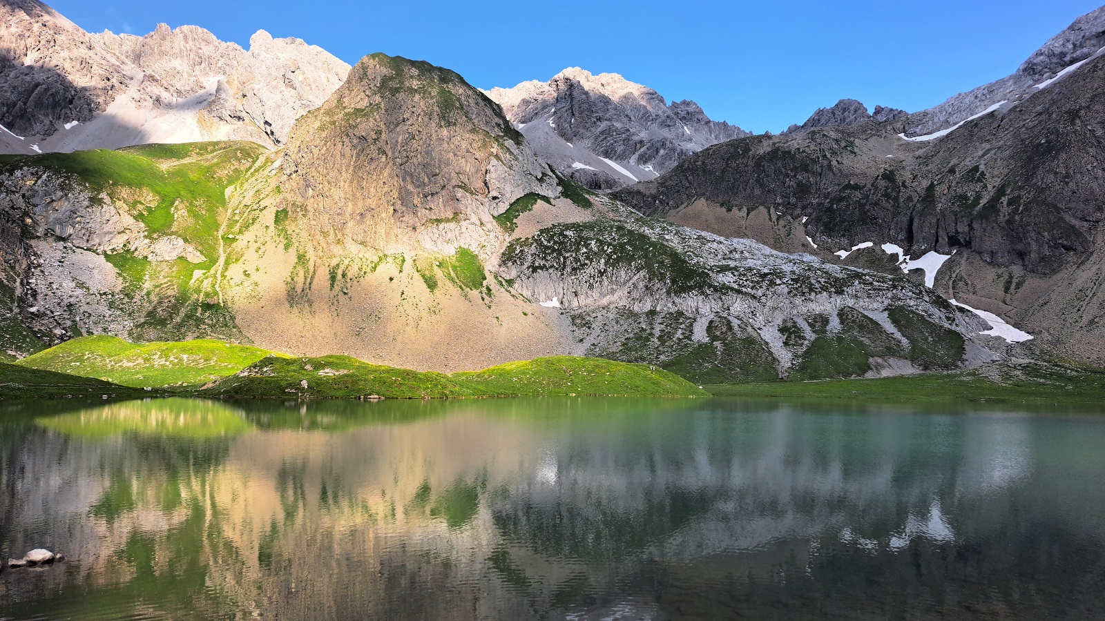 See hinter der Memminger Hütte