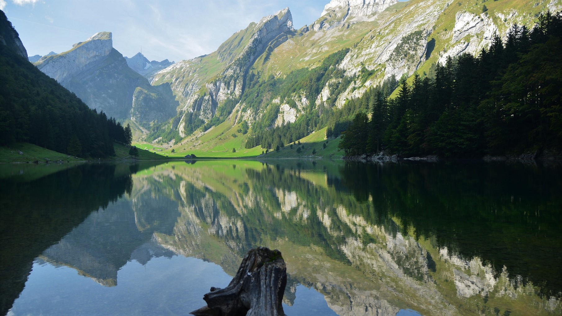 Seealpsee im Alpsteinmassiv
